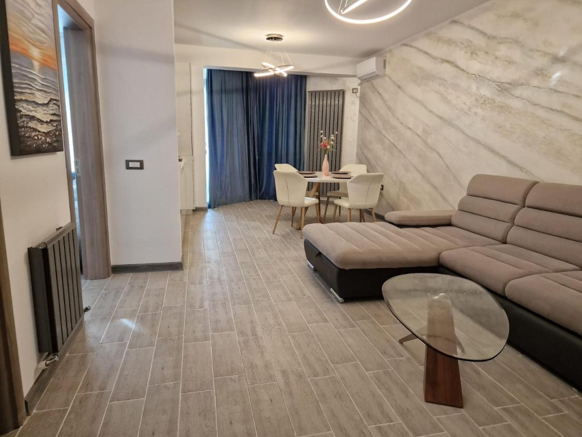 Livia Apartment Нэводари Экстерьер фото